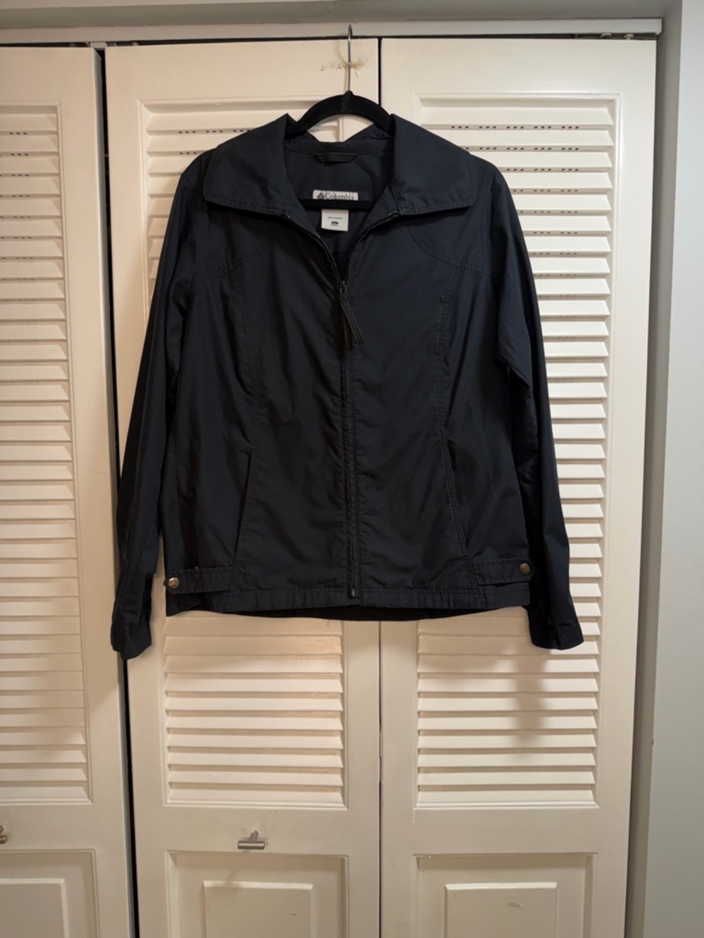 Columbia Women's Black Zip-Up Jacket